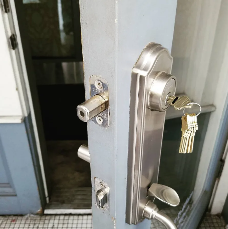 Commercial office lockout assistance - Stuart, FL